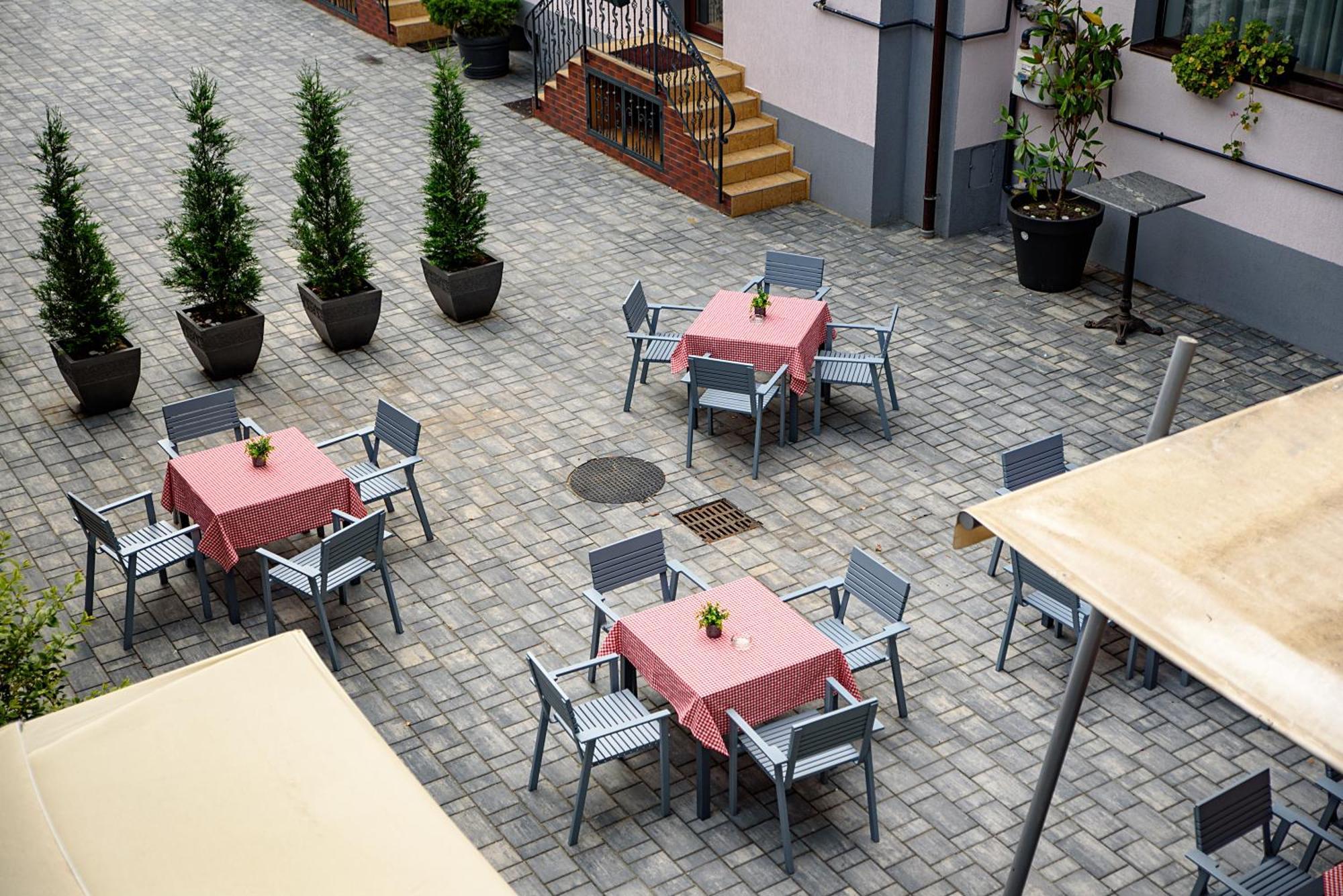 Hotel Stefani Sibiu Exterior photo