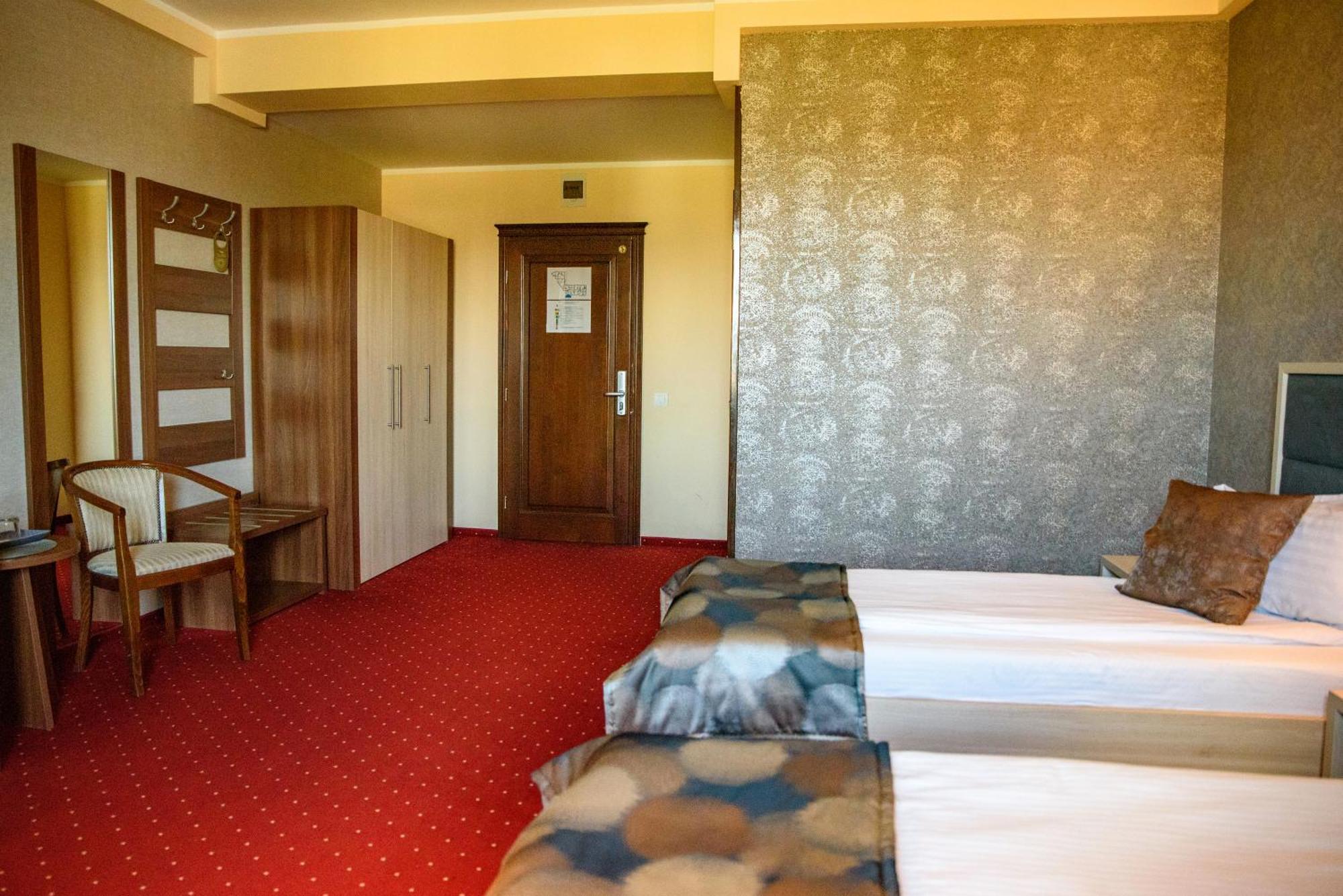 Hotel Stefani Sibiu Exterior photo